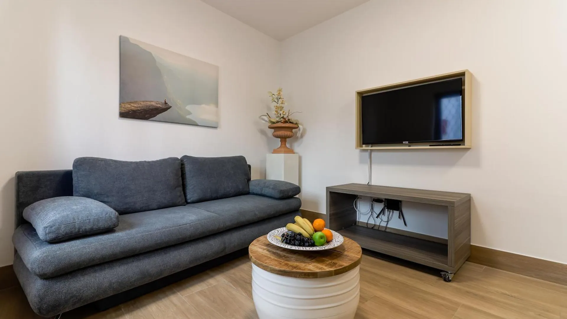 Casanova Apartments - Viewpoint Vrsar Croatia